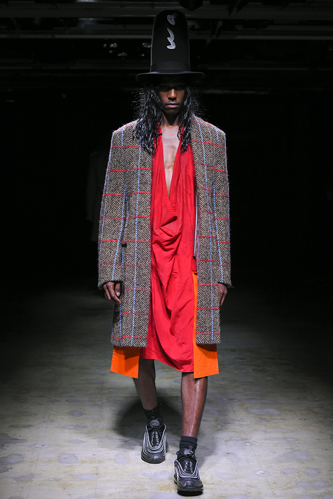 Let's be nomads...Comme des Garçons Homme Plus AW22 - The Edge