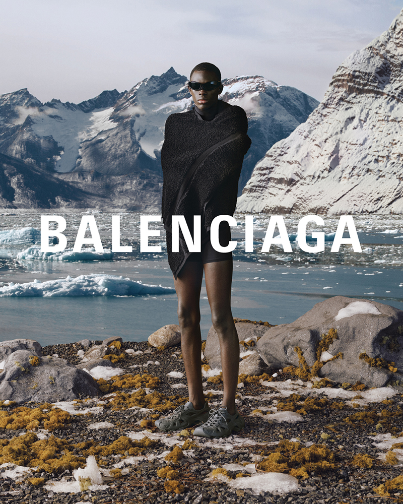 BALENCIAGA winter 22 CAMPAIGN