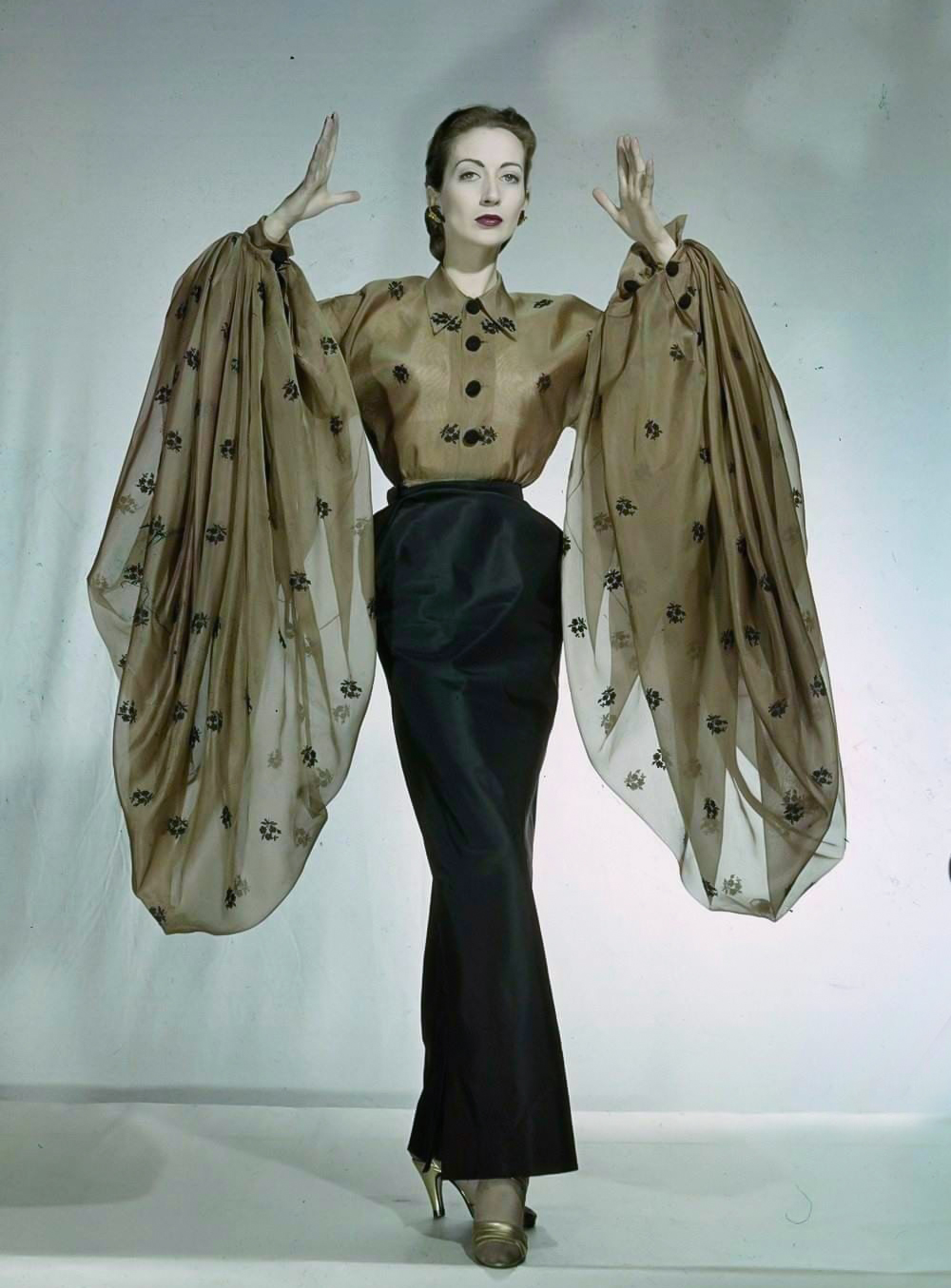 Schiaparelli, a piece of history - The Edge Magazine