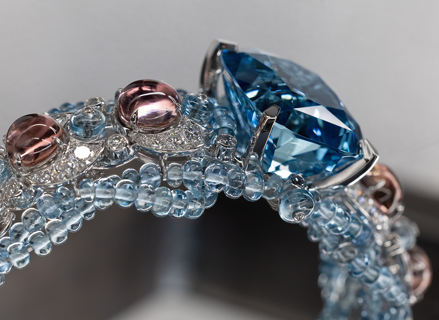 High jewellery editorial, edge magazine, by Mas Tassini studio, photography Marco Tassini