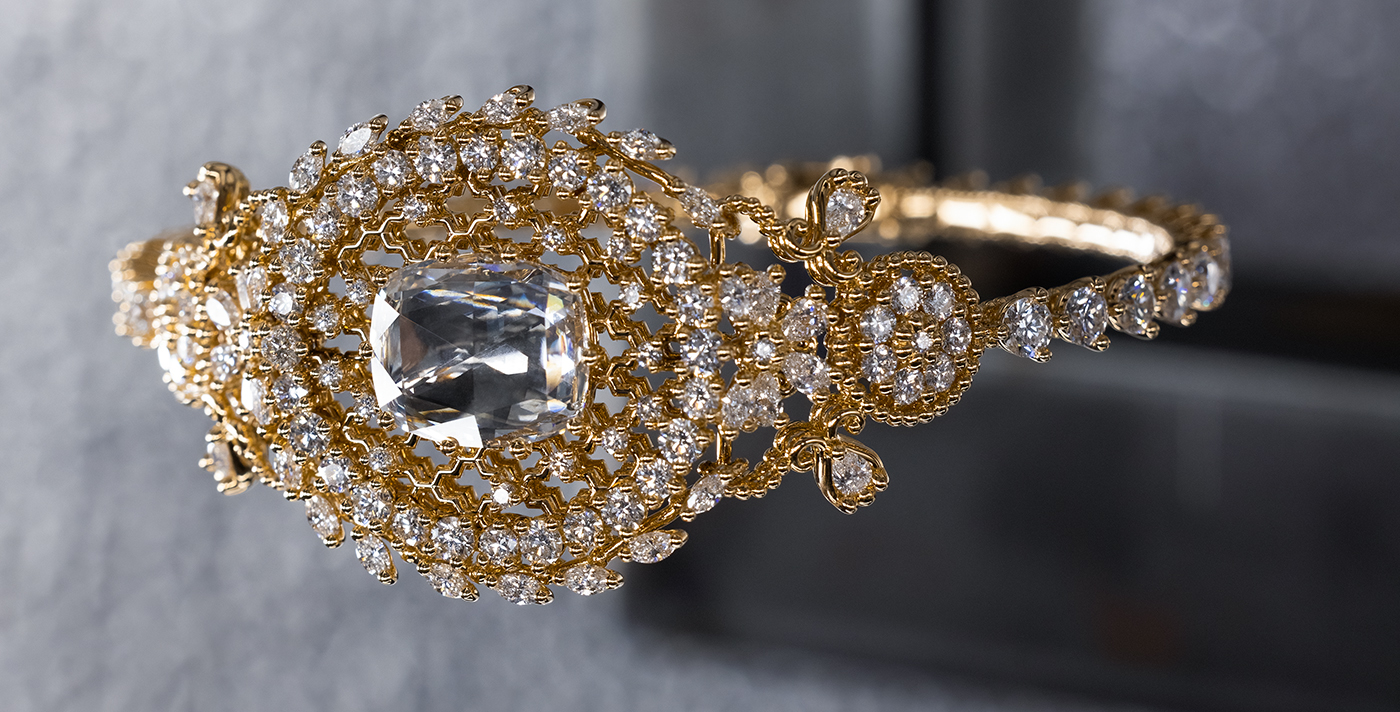 High jewellery editorial, edge magazine, by Mas Tassini studio, photography Marco Tassini