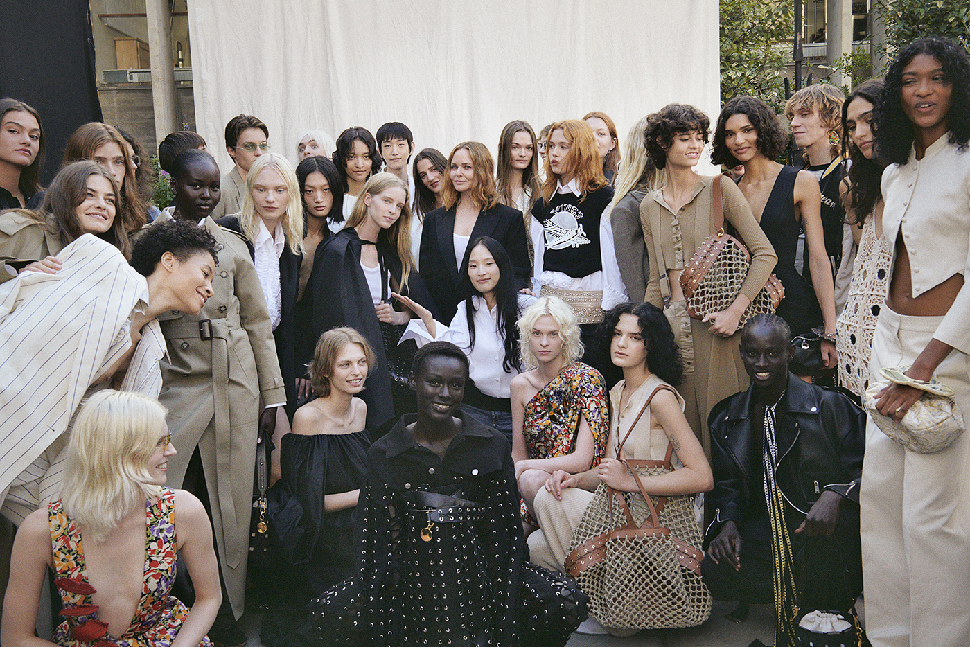 GROUP SHOT