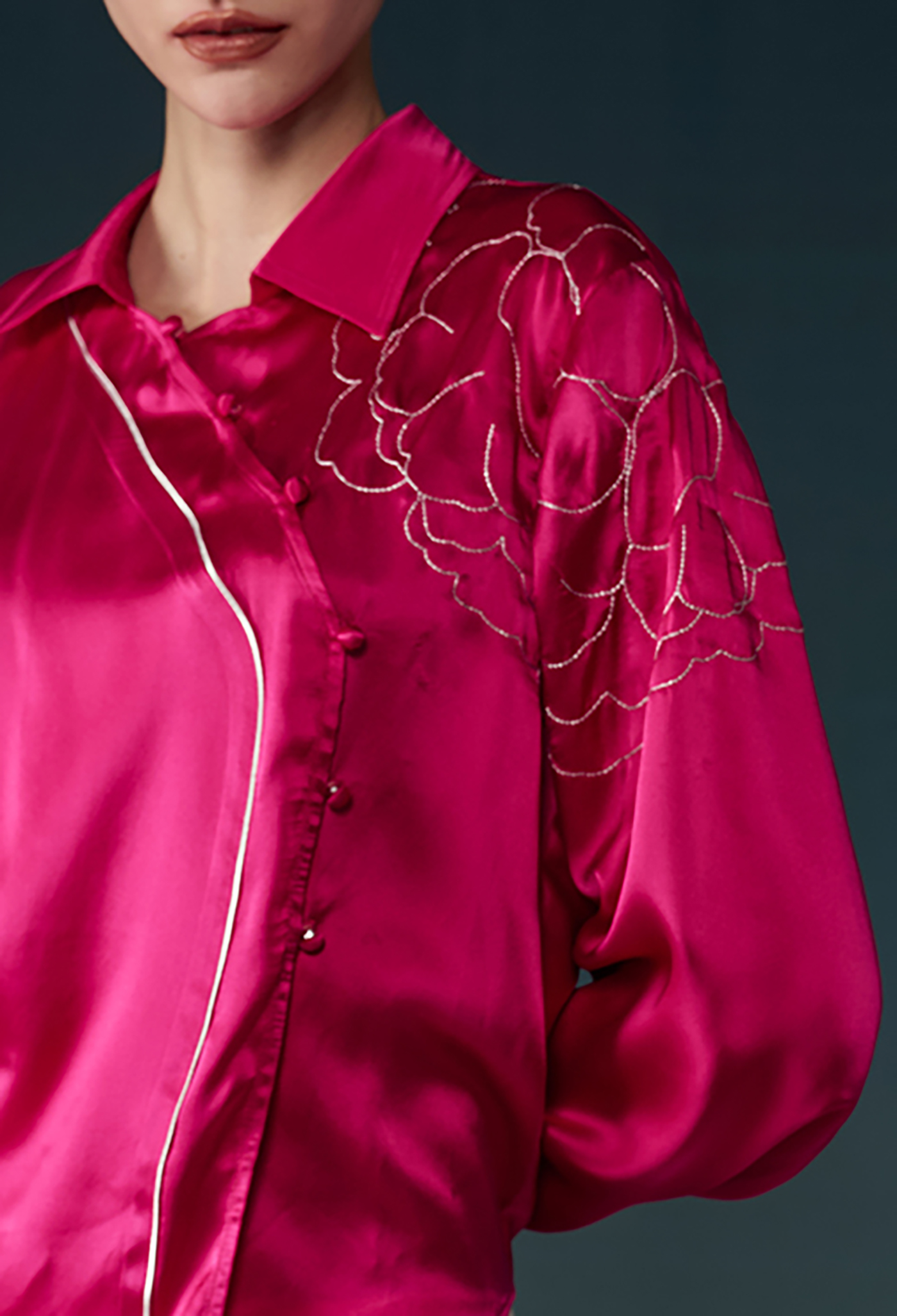 Unveiling the Infinite: Ji Cheng's Spring/Summer 2024 and the Art of Embroidered Fusion