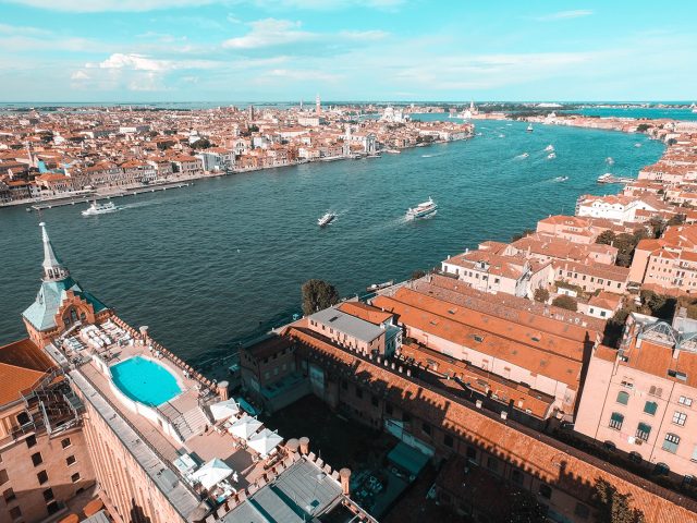 Hilton Molino Stucky Venice , a resplendent hotel in Venice