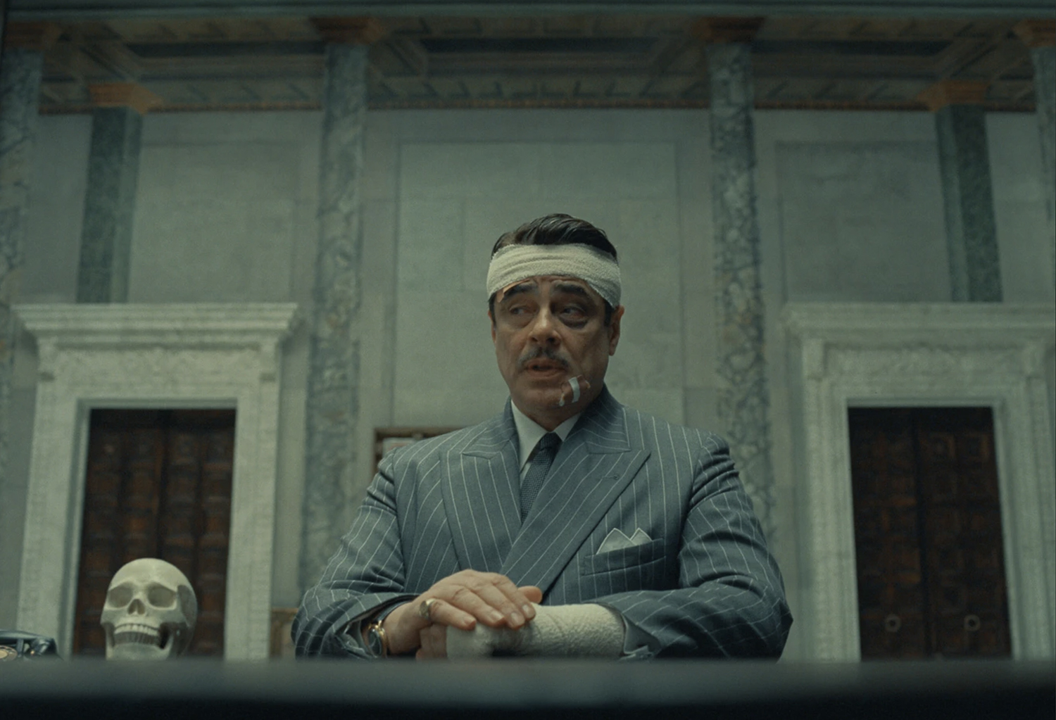 Benicio Del Toro playing Zsa-Zsa Korda, the Magnate from the Phoenician Scheme