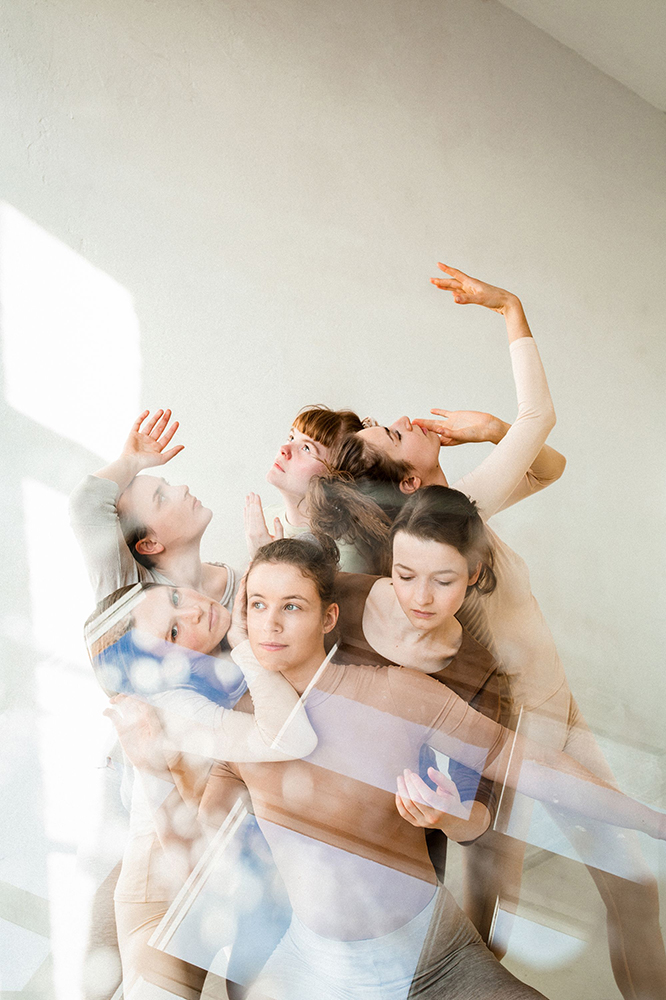 Vocal Ensemble Sjaella the opera singers - From Dust - Vocal Ensemble: Sjaella, Alexandra Ivancenco Mas