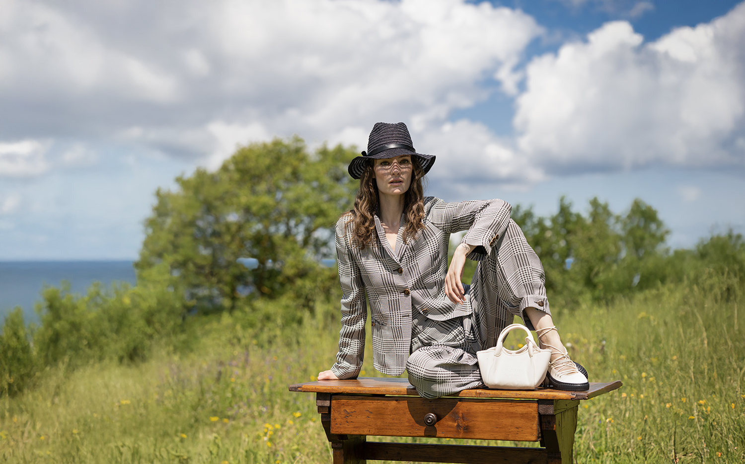 Emporio Armani , Spring Summer ready to wear collection , Tuscany 2025, Mas Tassini studio