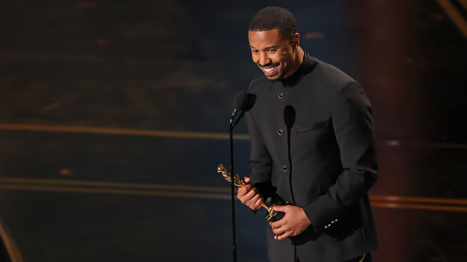 Michael B. Jordan and his Oscar of Best Actor for his role in Sinners